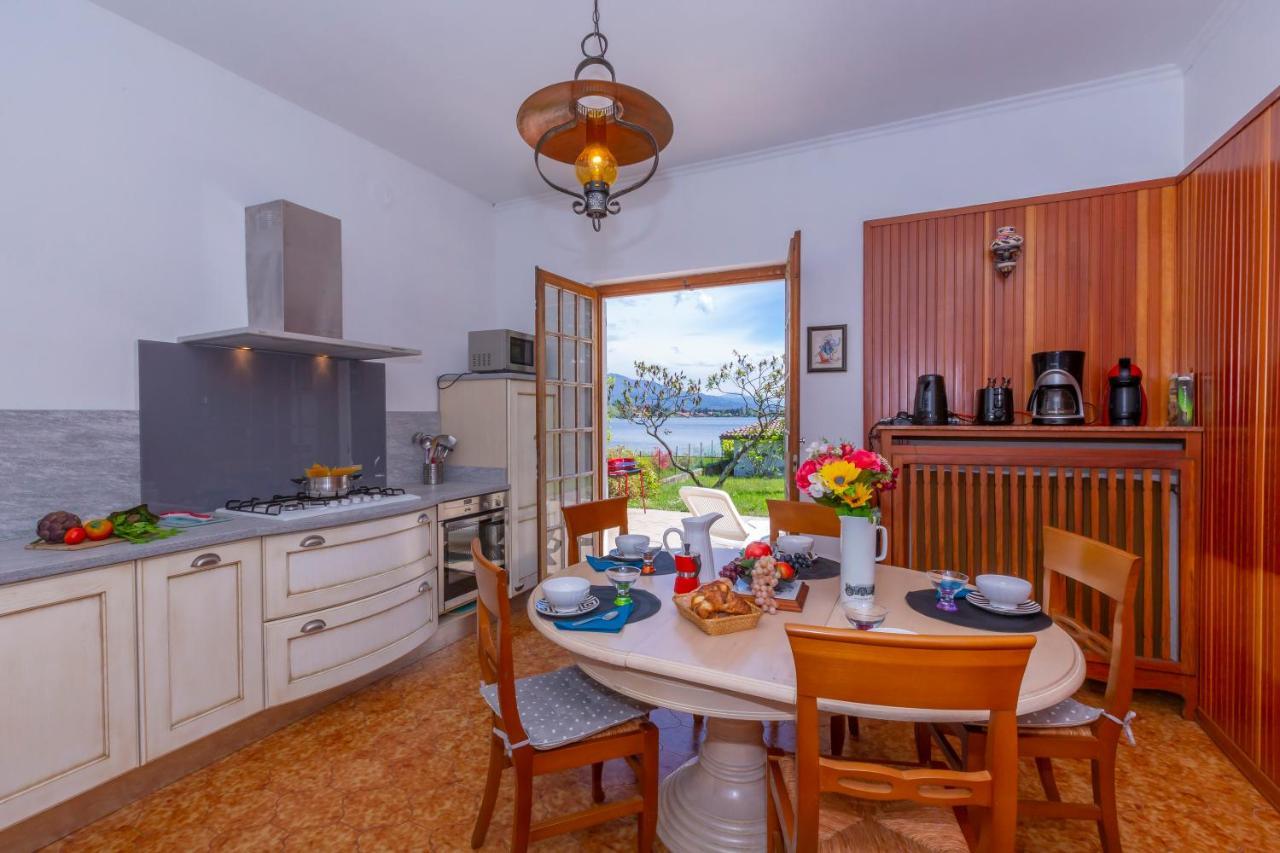 Villa Martine Au Bord Du Lac - Happy Rentals Cadrezzate Εξωτερικό φωτογραφία