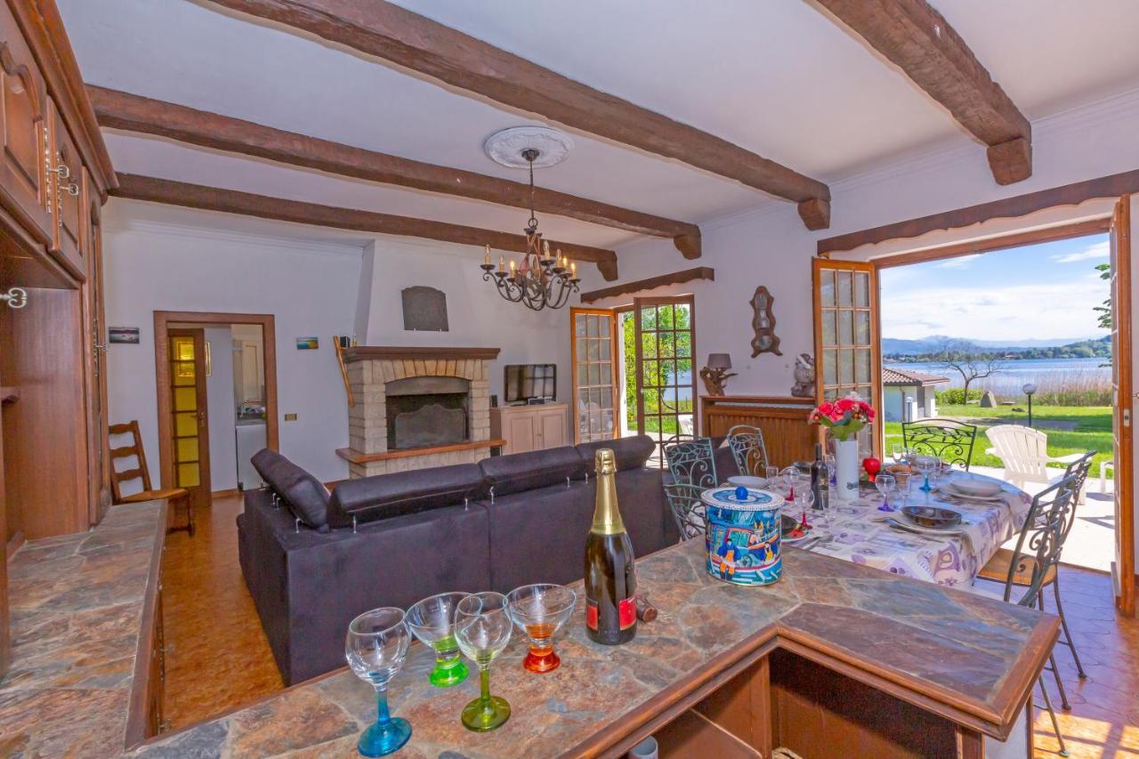 Villa Martine Au Bord Du Lac - Happy Rentals Cadrezzate Εξωτερικό φωτογραφία